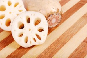 How expensive is the lotus root calorie? A registered dietitian will explain how to eat carefully!