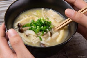 250g for 2 people! “Okazu miso soup diet” made with plenty of spring cabbage vol.1